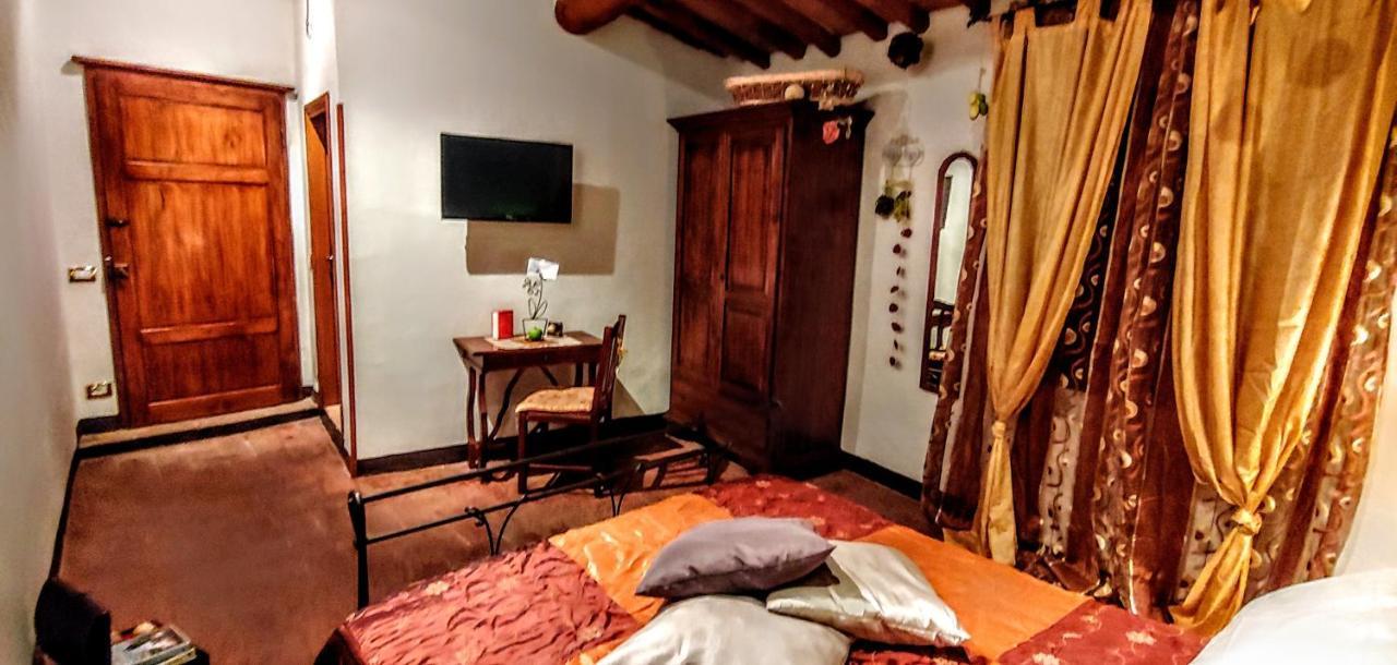 B&B Le Undici Lune Сан-Джиминьяно Экстерьер фото