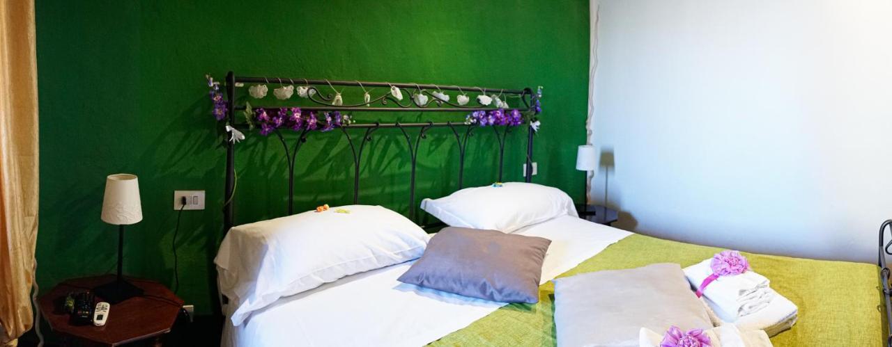 B&B Le Undici Lune Сан-Джиминьяно Экстерьер фото